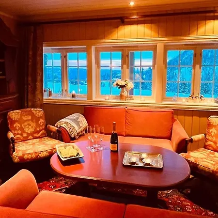 Cozy Apartment, Ski-in Ski-out At